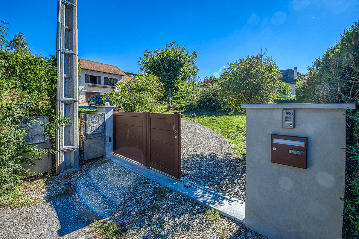 Portail coulissant avec portillon intégré Signature Origin lames 255 Rouille