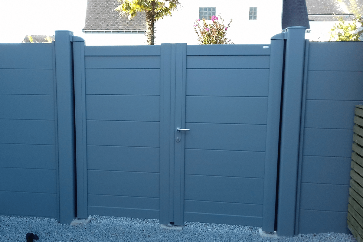 Portail battant Signature Origin lames 255 RAL 7037