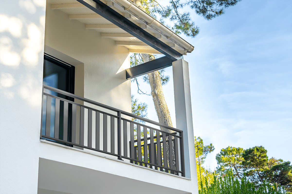 Garde-corps alu gamme Signature modèle Cambria 80 - RAL 2900