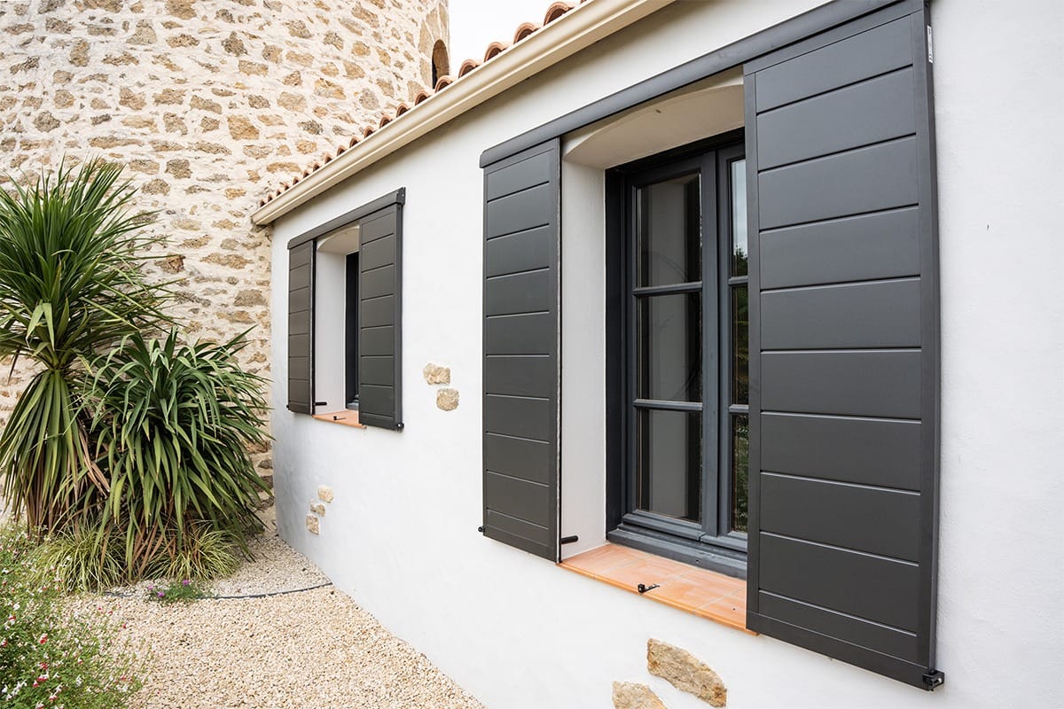 Volets coulissants gamme Élégance modèle Diamant - RAL2100