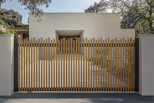 portail-coulissant-alu-graphic-bora-ral-2100-chene-naturel-1 Portail coulissant alu gamme Graphic modèle Bora - RAL2100 chêne naturel